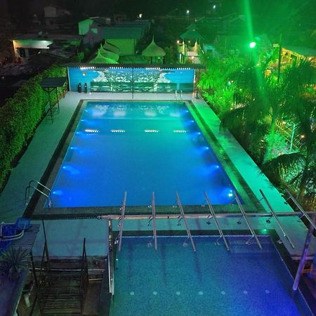 Jungle Resort Haldwāni Extérieur photo