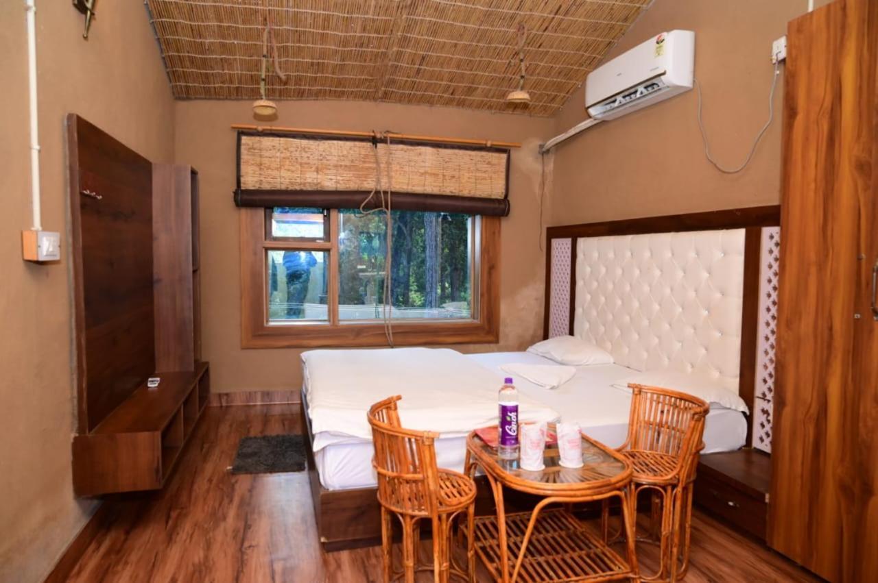 Jungle Resort Haldwāni Extérieur photo
